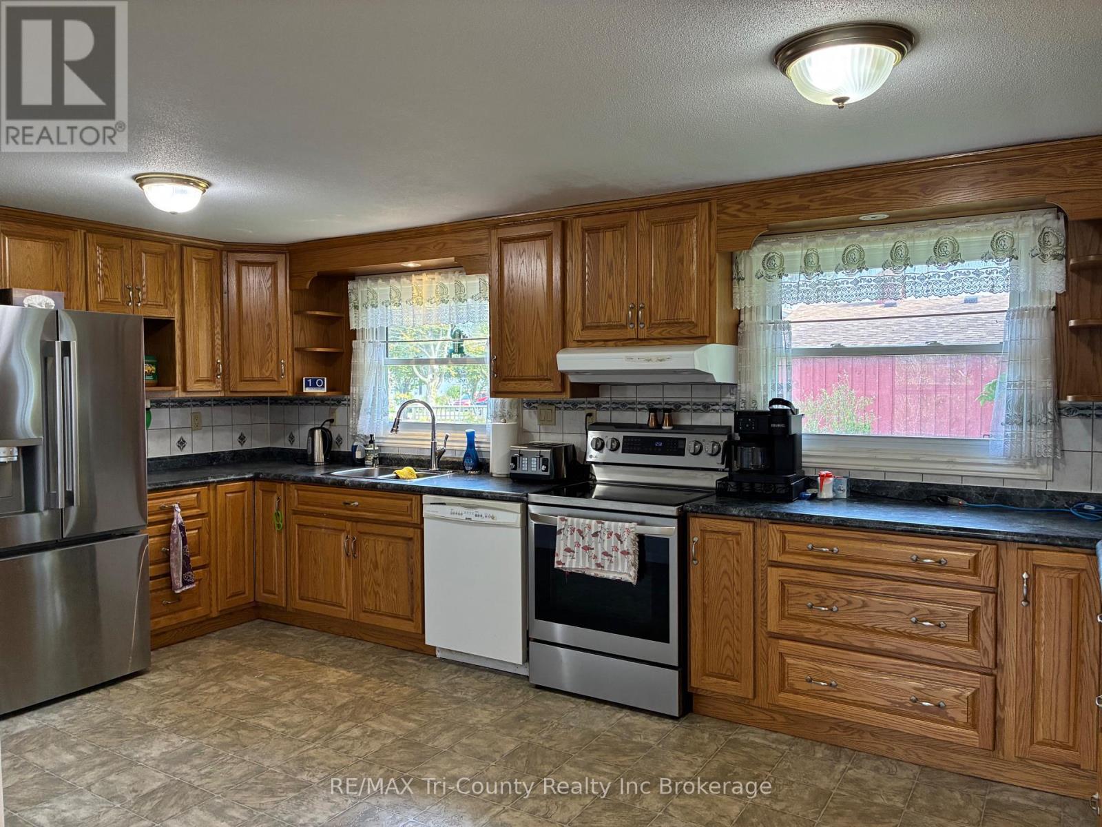 10 Elizabeth Street, Bayham, Ontario  N0J 1T0 - Photo 11 - X13857436