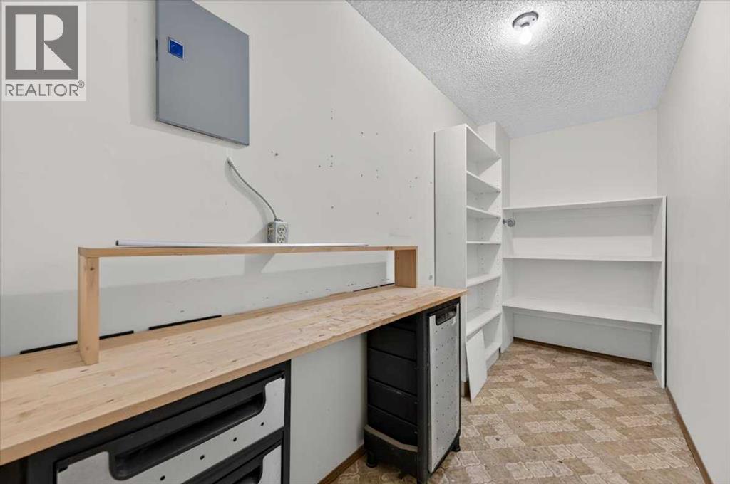 908, 8604 48 Avenue NW, Calgary, Alberta  T3B 5E6 - Photo 17 - A2350515