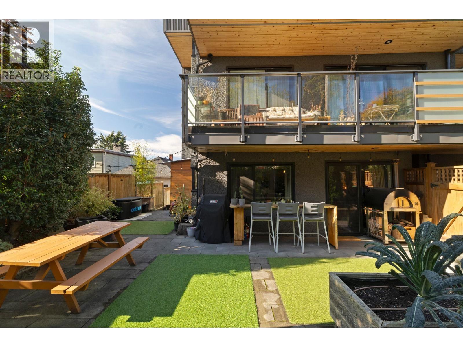 214 2336 WALL STREET, Vancouver, British Columbia