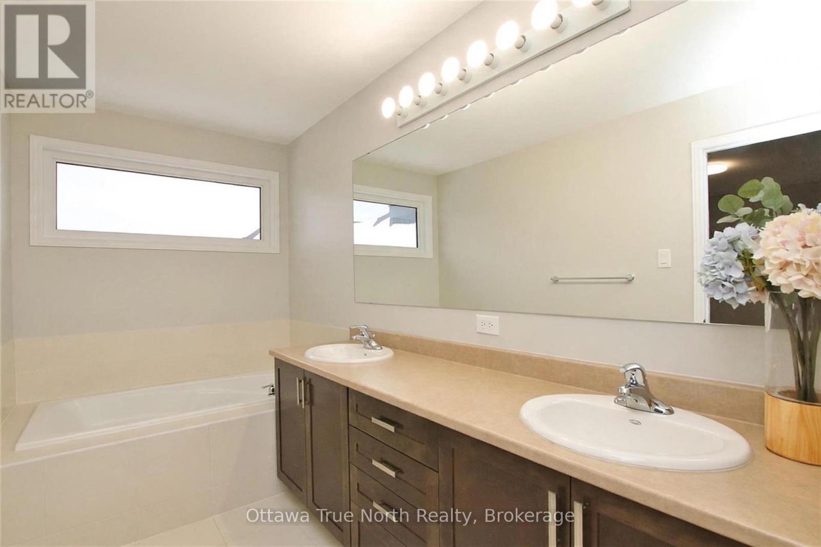 647 Gabriola Way, Ottawa, Ontario  K2T 0E2 - Photo 17 - X13885454