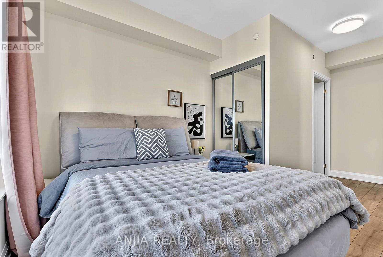 2705 - 18 Water Walk Drive, Markham, Ontario  L3R 6L5 - Photo 15 - N13885466