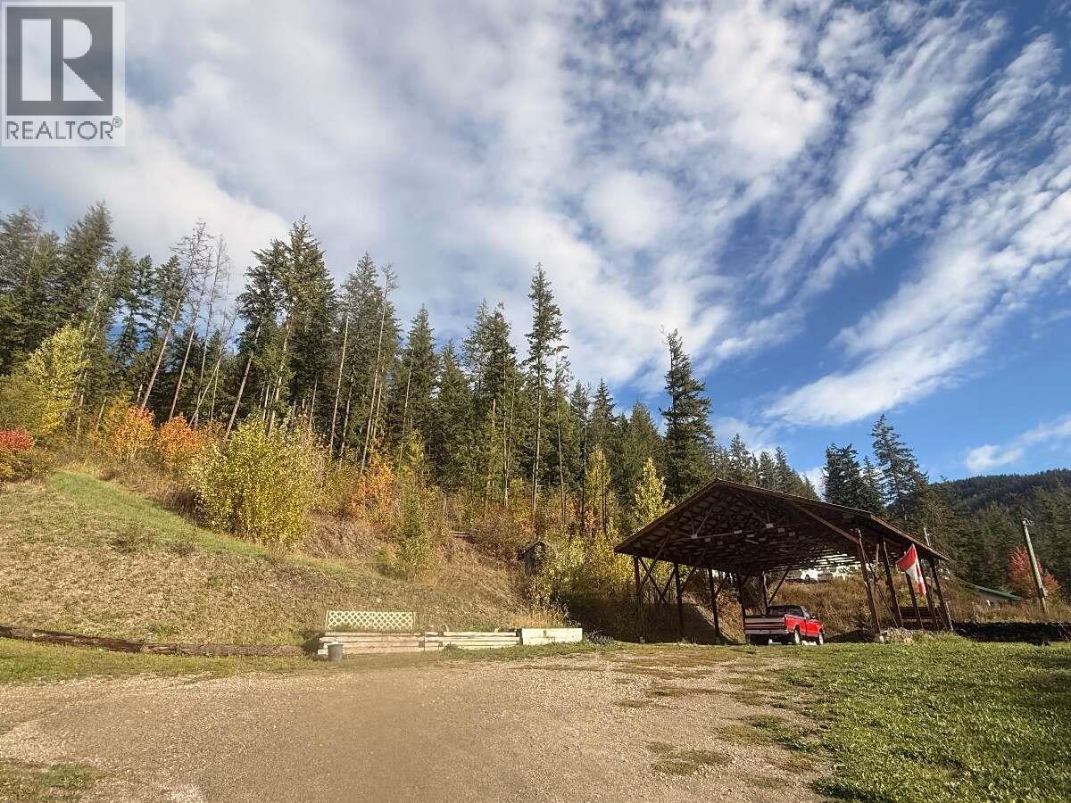3304 White Lake Road, White Lake, British Columbia  V0E 2W1 - Photo 6 - 10391076