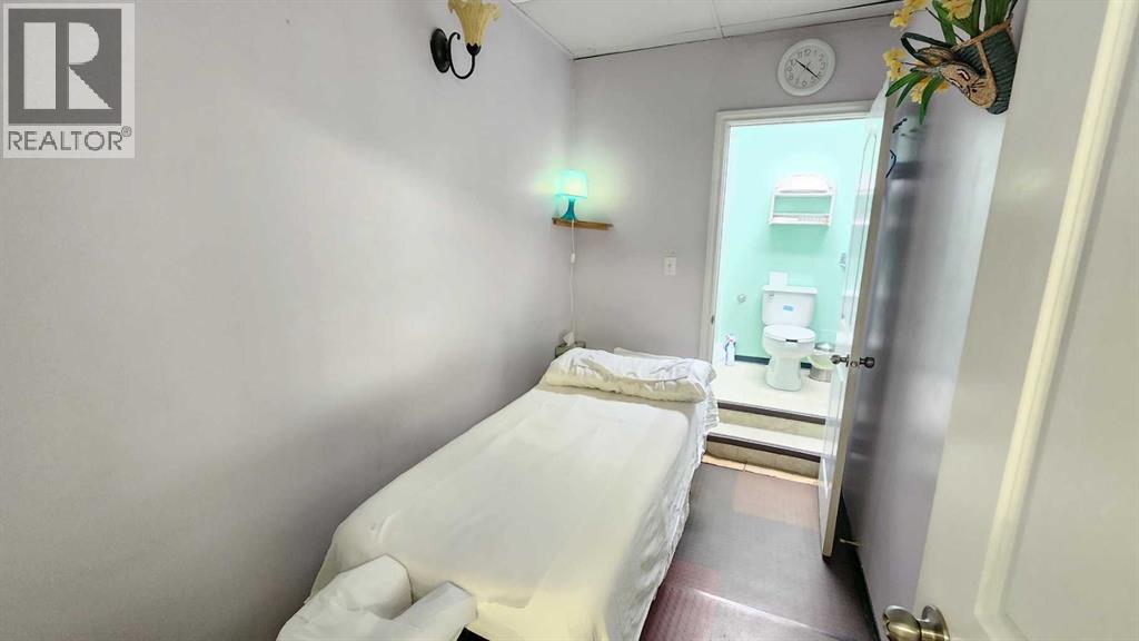 218, 328 Centre Street SE, Calgary, Alberta  T2G 4X6 - Photo 30 - A2266912