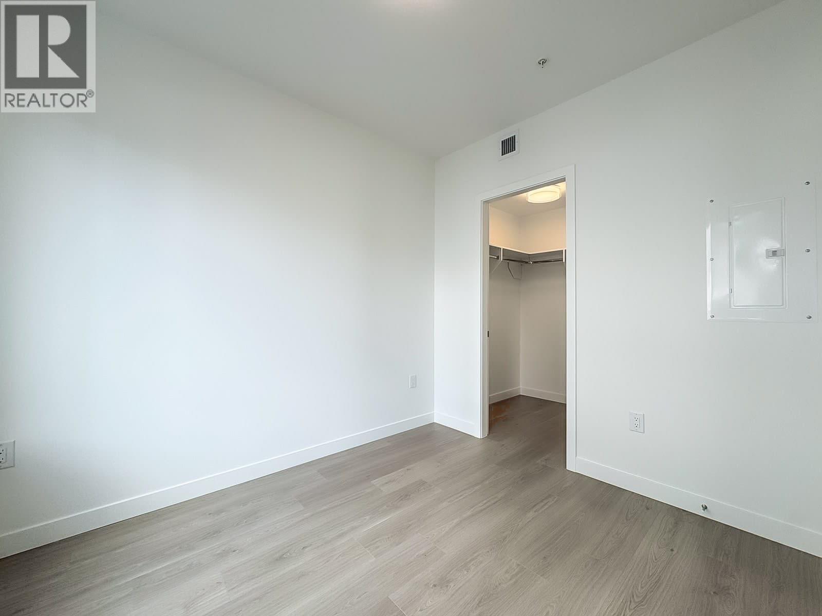 202 588 Harrison Drive, Coquitlam, British Columbia  V3J 3Z6 - Photo 10 - R3168053