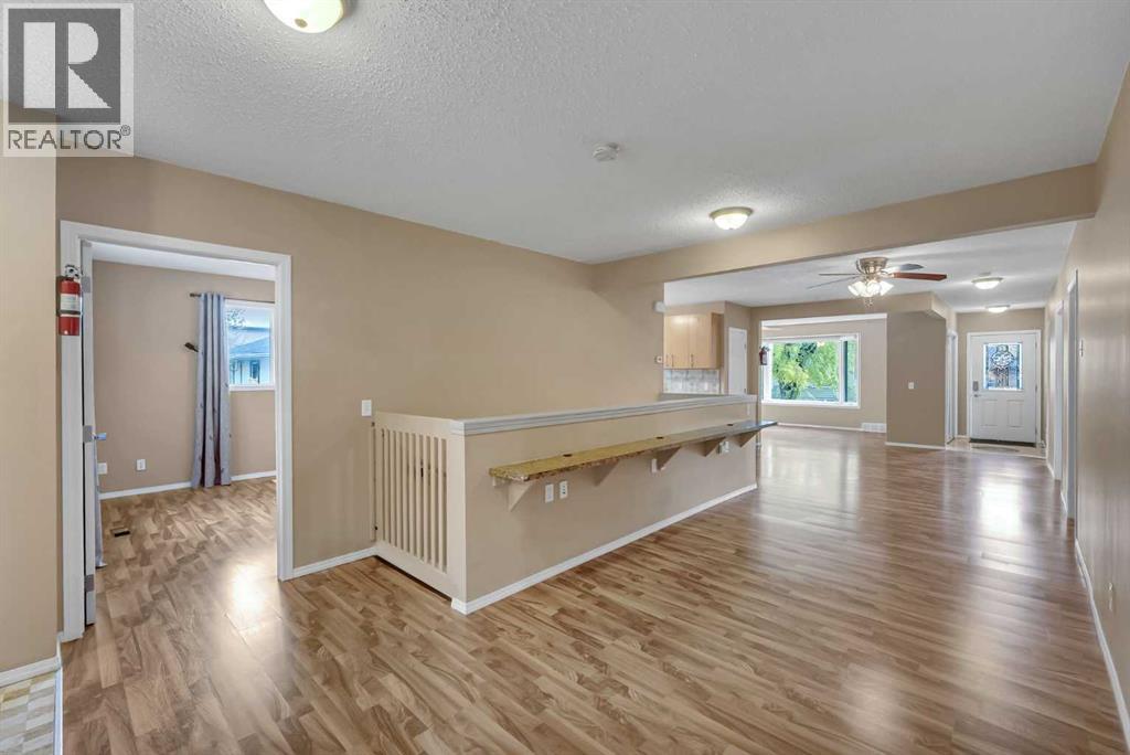 2807 32 Street Sw, Calgary, Alberta  T3E 2S1 - Photo 12 - A2350440