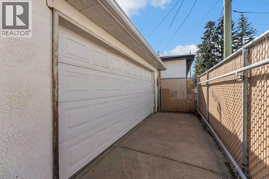 2807 32 Street Sw, Calgary, Alberta  T3E 2S1 - Photo 47 - A2350440