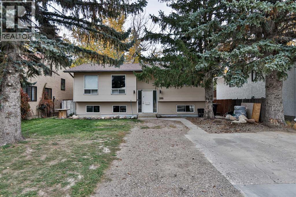 $390,000186 Oxford Road W, Lethbridge, Alberta