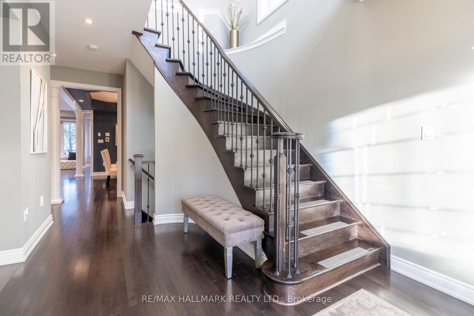 27 Beverton Crescent, Ajax, Ontario  L1T 0L8 - Photo 4 - E13885488