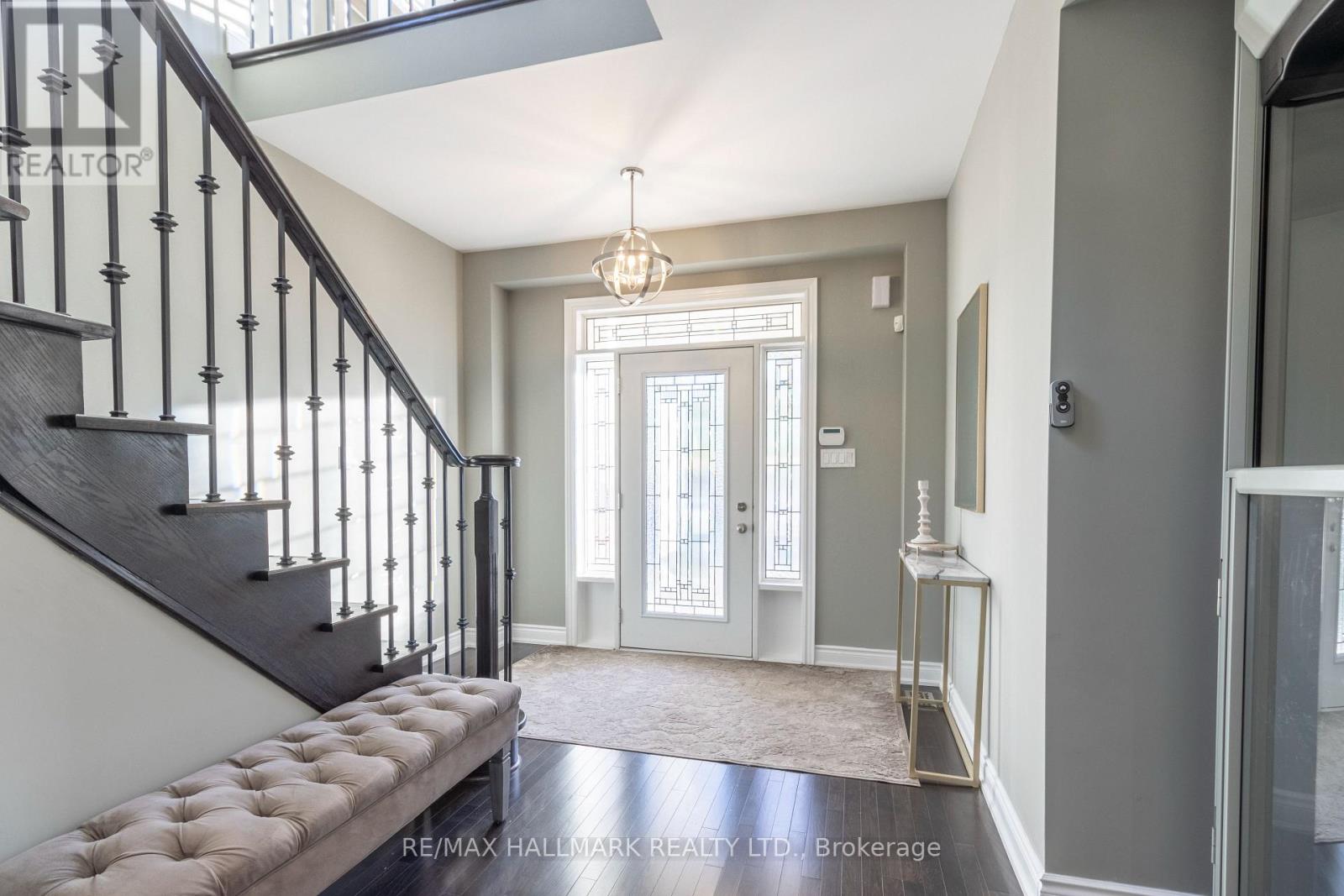 27 Beverton Crescent, Ajax, Ontario  L1T 0L8 - Photo 6 - E13885488