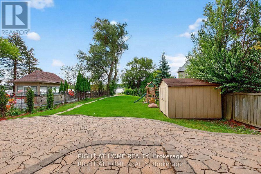429 North Lake Road, Richmond Hill, Ontario  L4E 3A7 - Photo 18 - N13885476