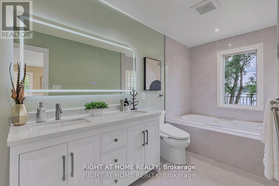429 North Lake Road, Richmond Hill, Ontario  L4E 3A7 - Photo 24 - N13885476