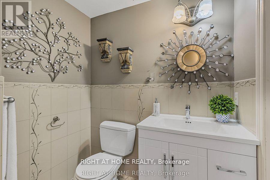 429 North Lake Road, Richmond Hill, Ontario  L4E 3A7 - Photo 32 - N13885476
