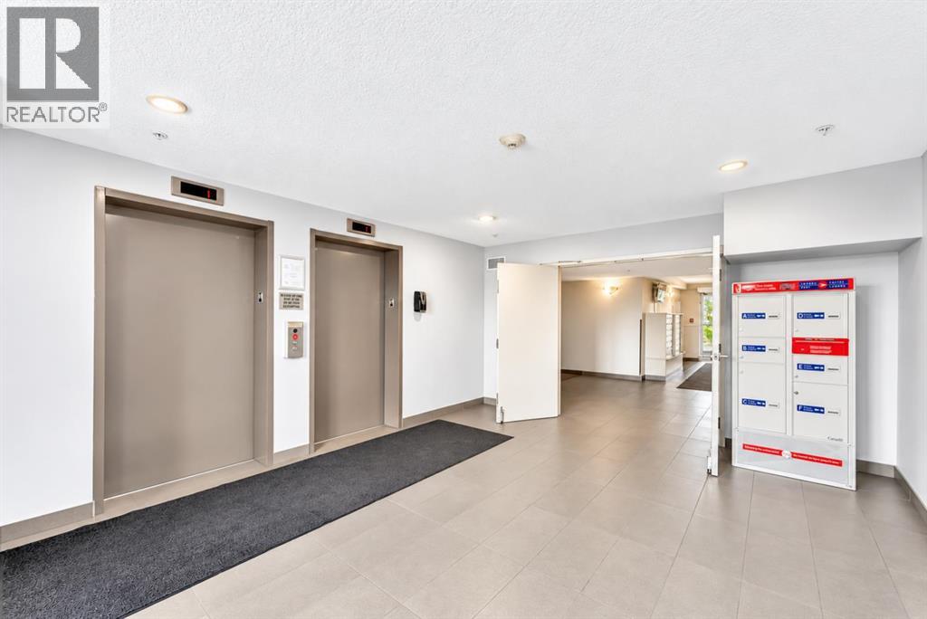3312, 115 Prestwick Villas SE