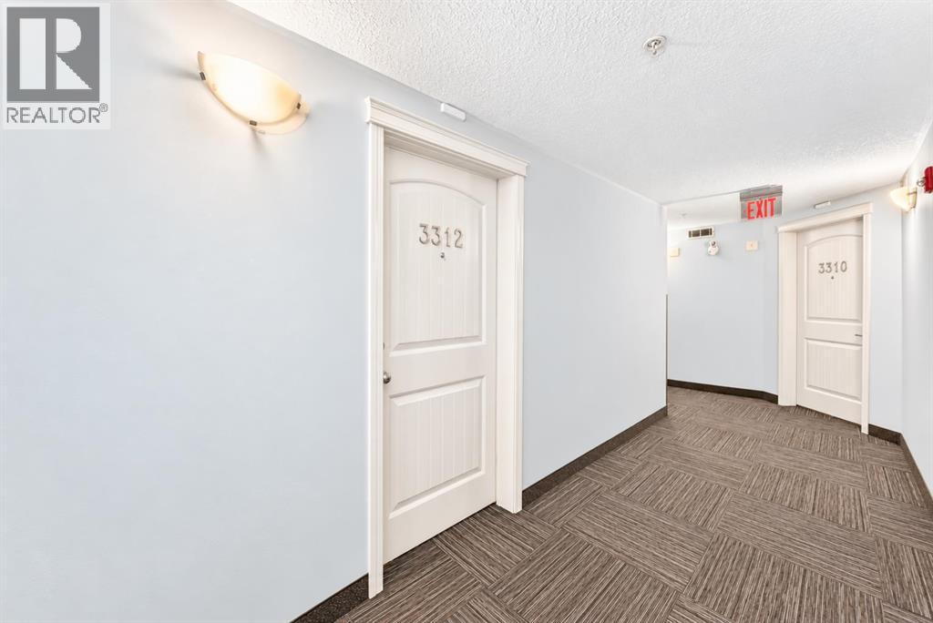 3312, 115 Prestwick Villas SE