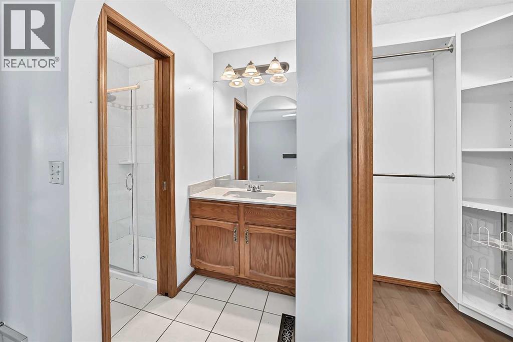 64 Edforth Crescent NW, Calgary, Alberta  T3A 3X4 - Photo 30 - A2350967
