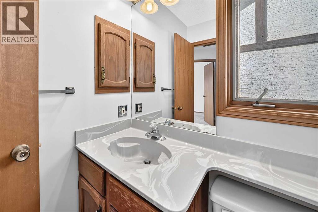 64 Edforth Crescent NW, Calgary, Alberta  T3A 3X4 - Photo 38 - A2350967