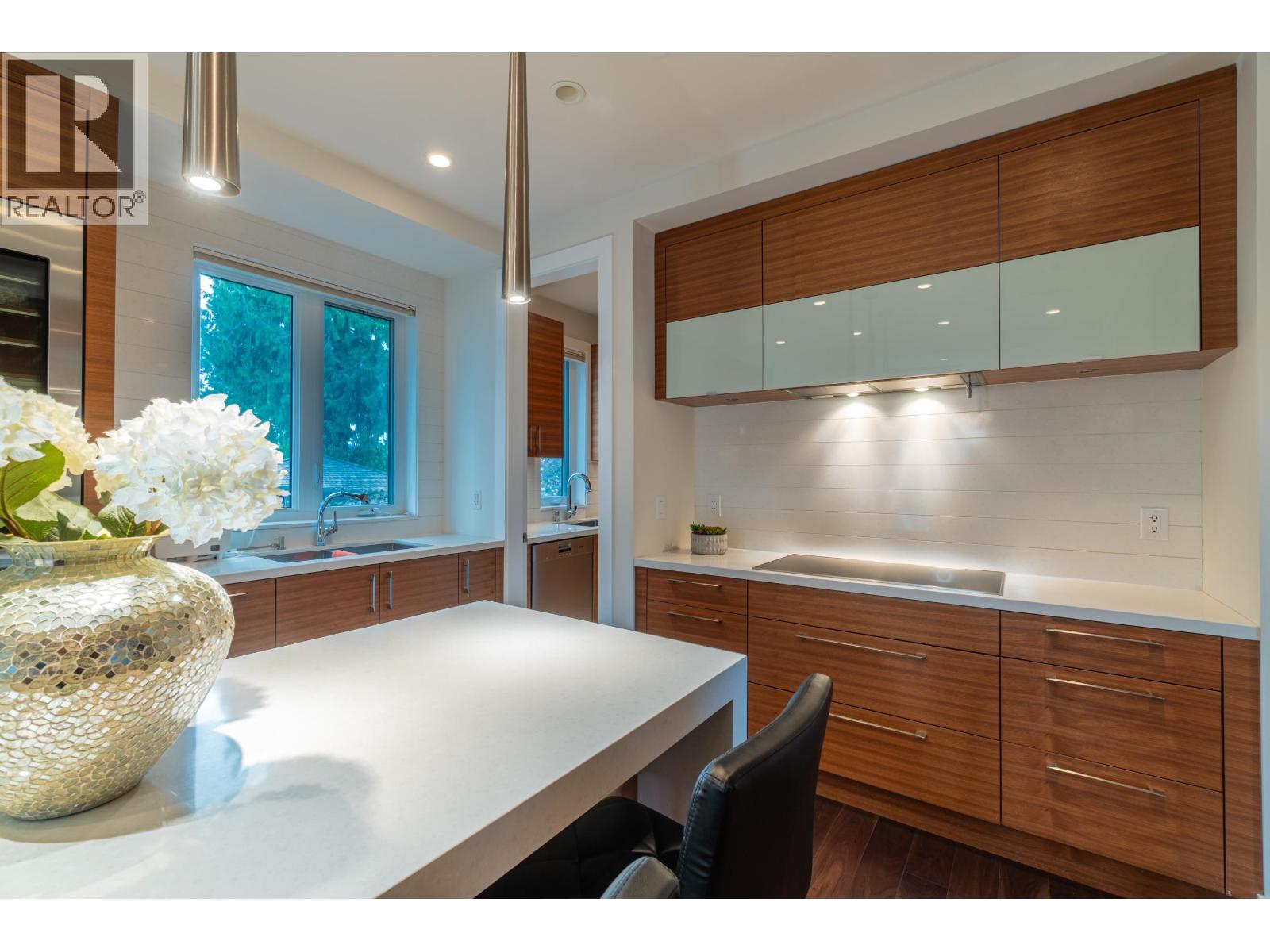 2408 Mathers Avenue, West Vancouver, British Columbia  V7V 2H8 - Photo 9 - R3174314