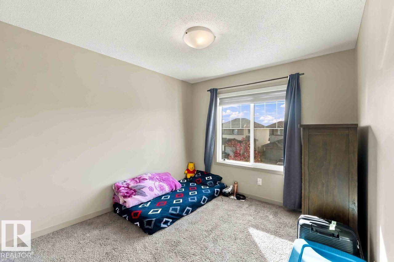 1416 26 AV NW