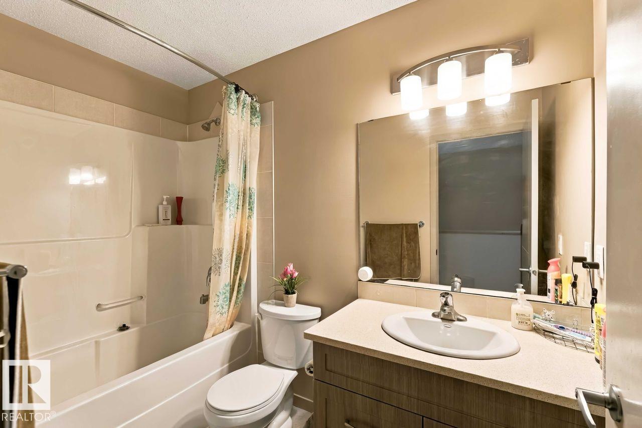 1416 26 AV NW