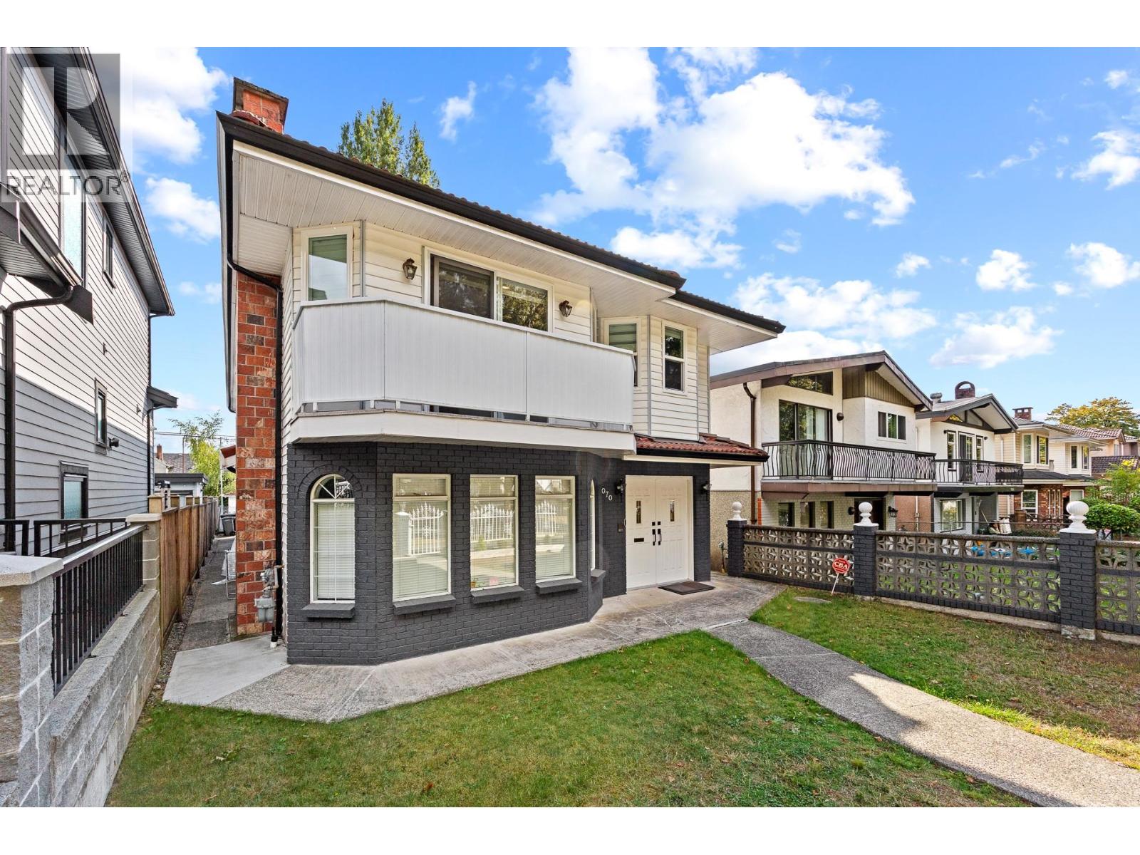 1070 E 40th Avenue, Vancouver, British Columbia  V5W 1M4 - Photo 3 - R3170764
