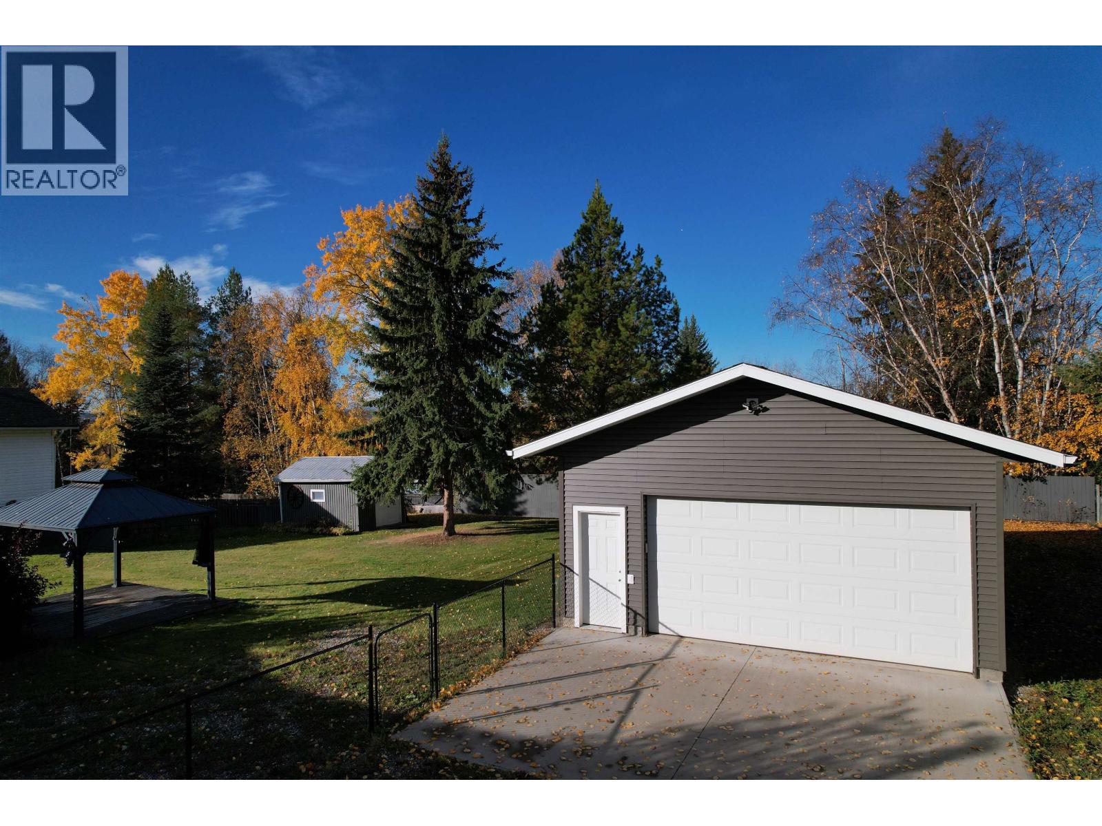 241 S Enemark Road, Quesnel, British Columbia  V2J 4G8 - Photo 4 - R3172386