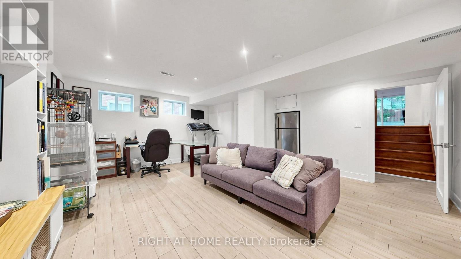 24 Stonedene Boulevard, Toronto, Ontario  M2R 3C7 - Photo 35 - C13885504