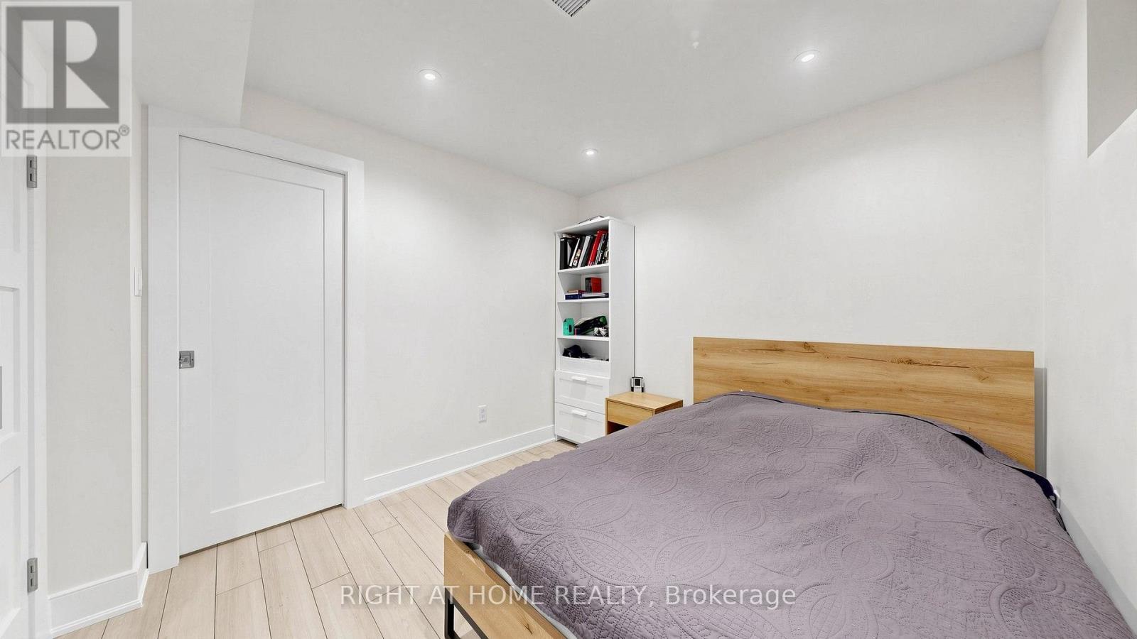 24 Stonedene Boulevard, Toronto, Ontario  M2R 3C7 - Photo 40 - C13885504