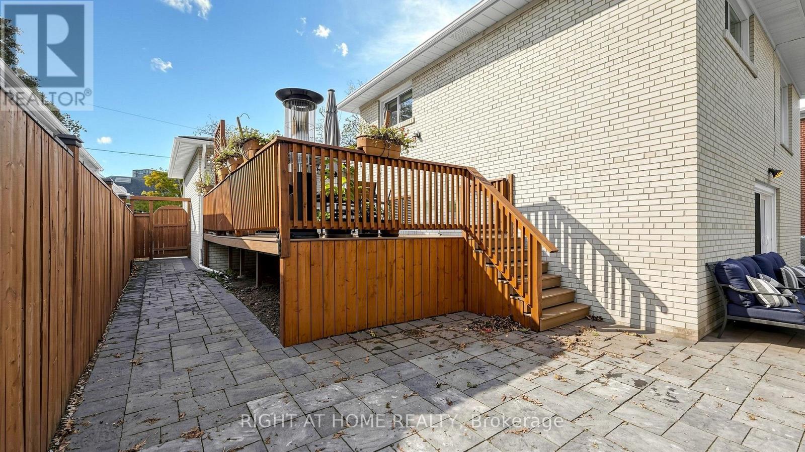 24 Stonedene Boulevard, Toronto, Ontario  M2R 3C7 - Photo 45 - C13885504