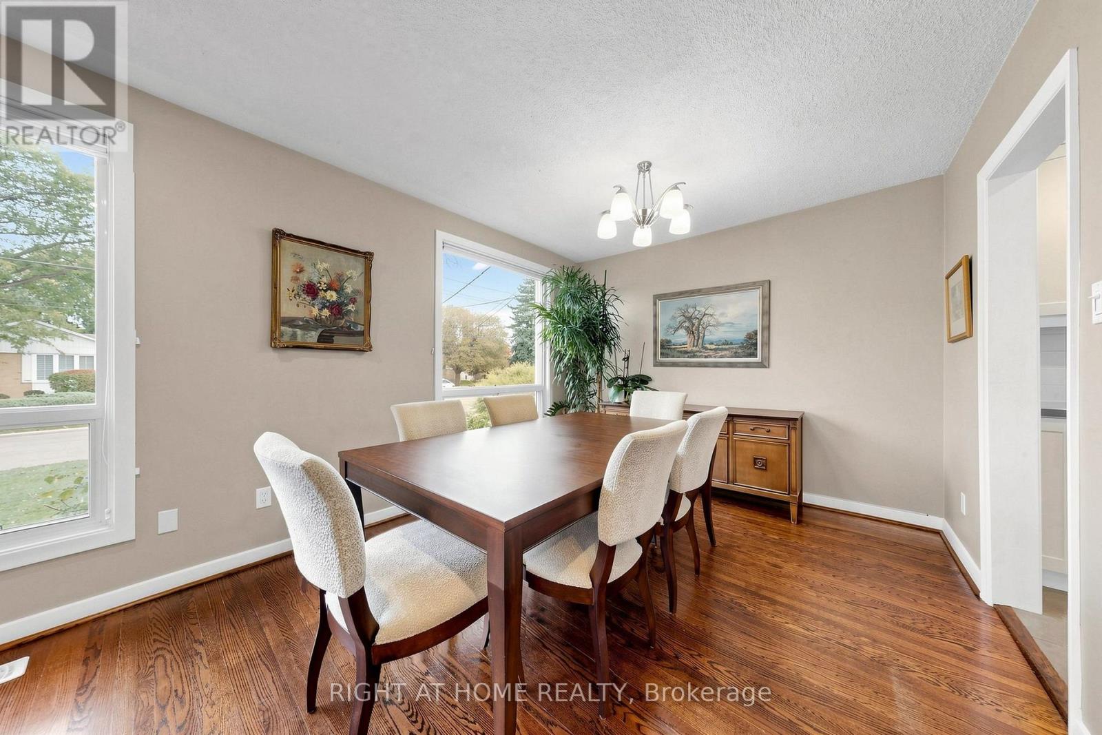 202 Waterloo Avenue, Toronto, Ontario  M3H 3Z2 - Photo 15 - C13885506