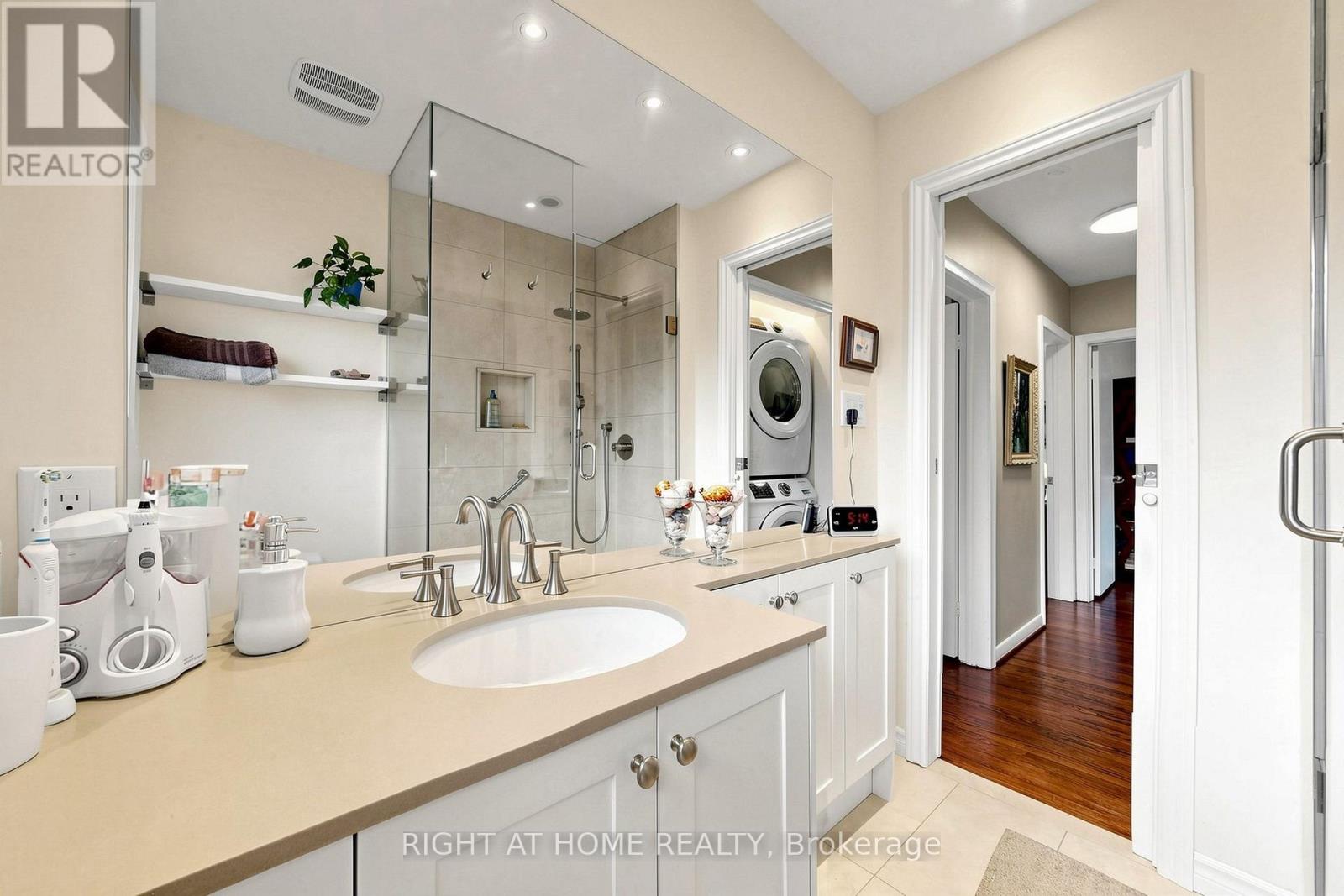 202 Waterloo Avenue, Toronto, Ontario  M3H 3Z2 - Photo 30 - C13885506