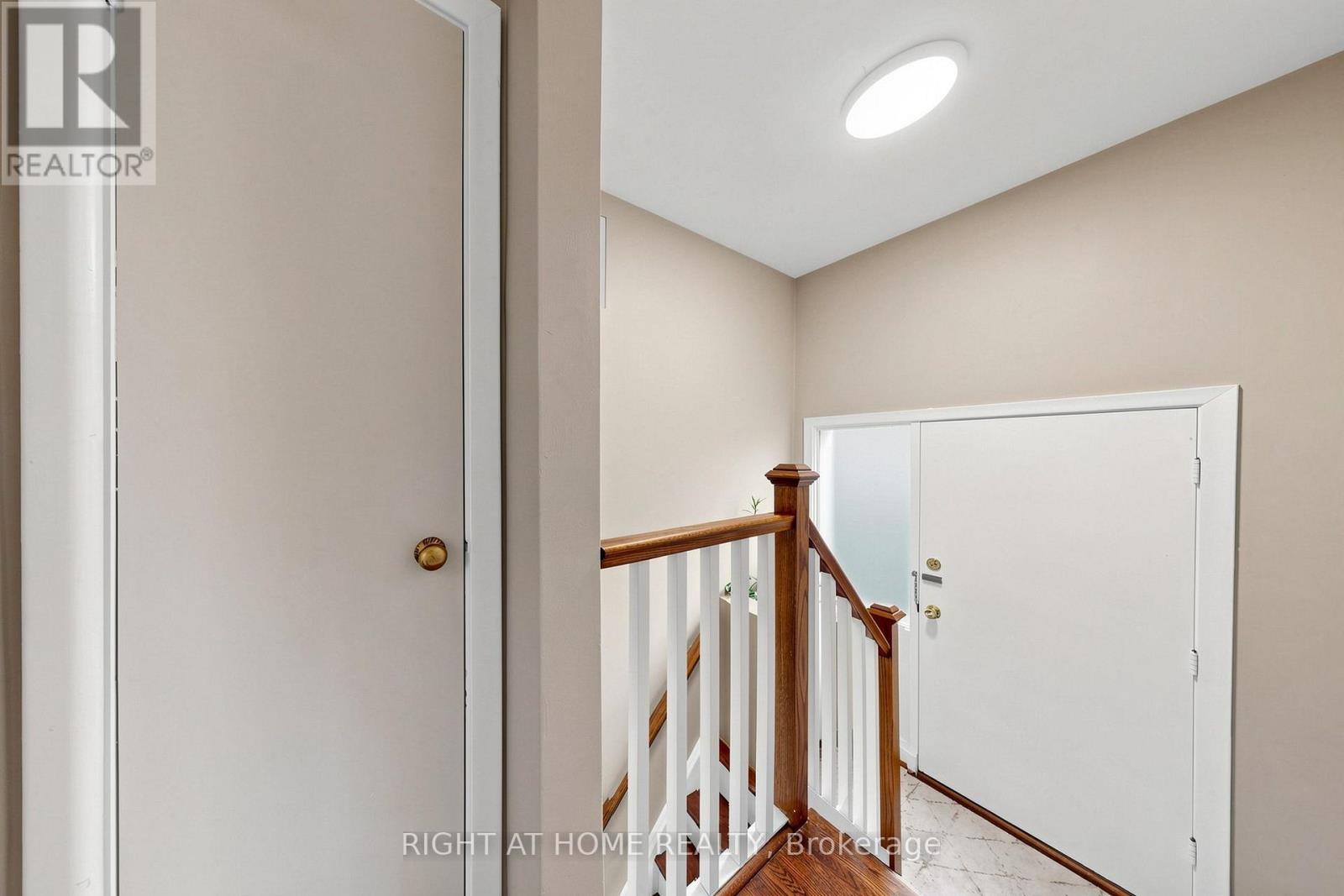 202 Waterloo Avenue, Toronto, Ontario  M3H 3Z2 - Photo 32 - C13885506