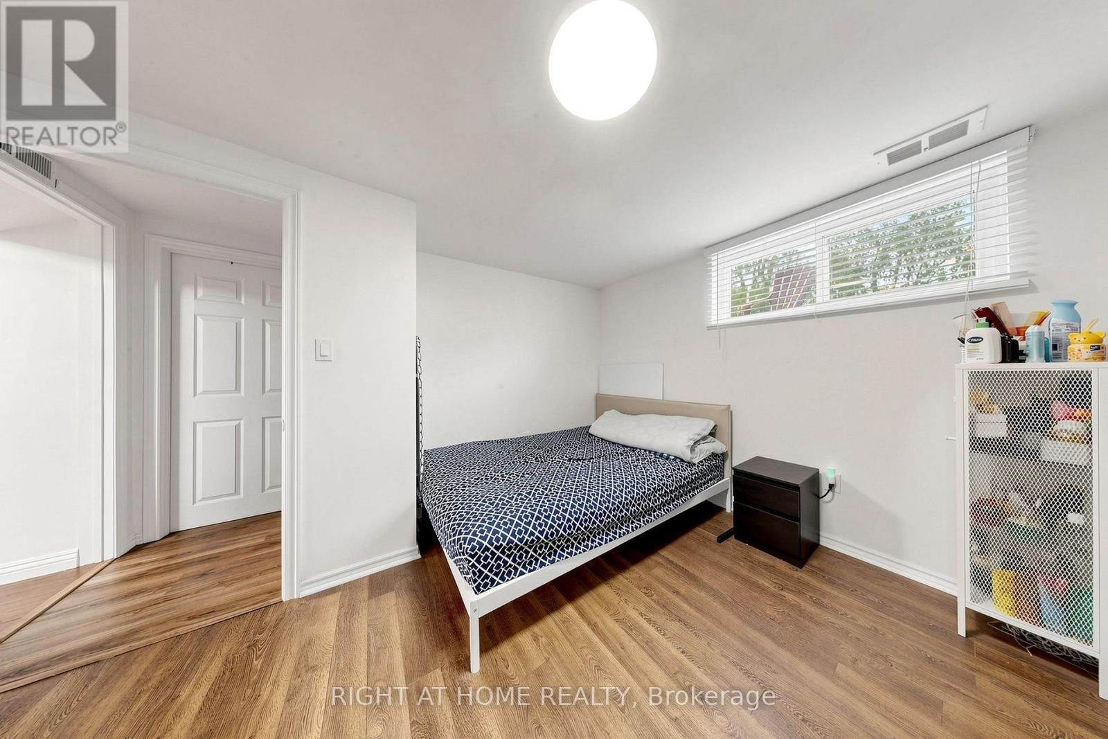 202 Waterloo Avenue, Toronto, Ontario  M3H 3Z2 - Photo 37 - C13885506