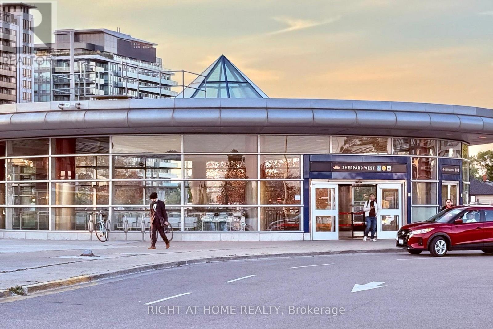 202 Waterloo Avenue, Toronto, Ontario  M3H 3Z2 - Photo 47 - C13885506