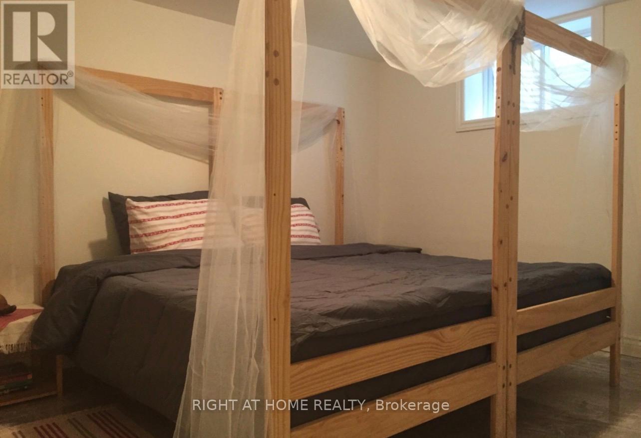LOWER UNIT - 96 SIMCOE STREET, Brock, Ontario