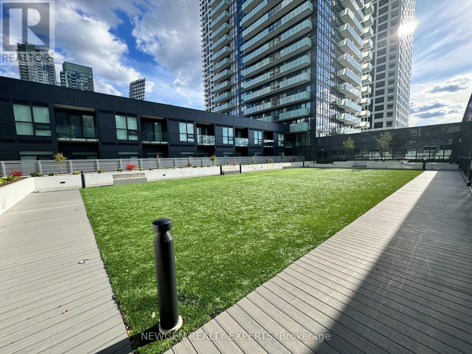 3504 - 430 Square One Drive, Mississauga, Ontario  L5B 0L6 - Photo 27 - W13885508