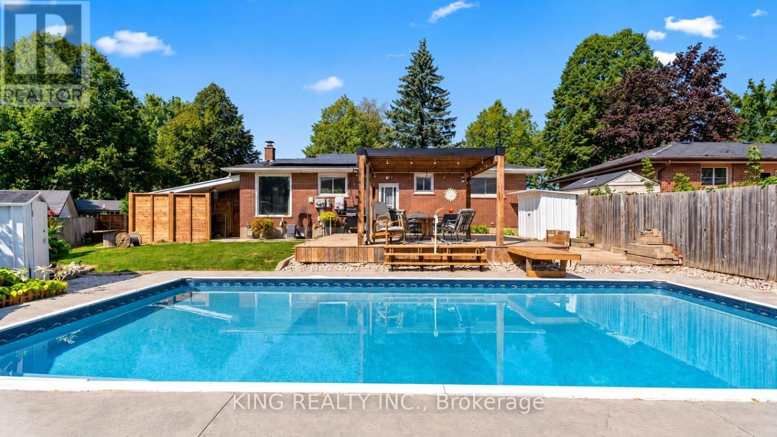 6 GENEVIVE CRESCENT, London East, Ontario