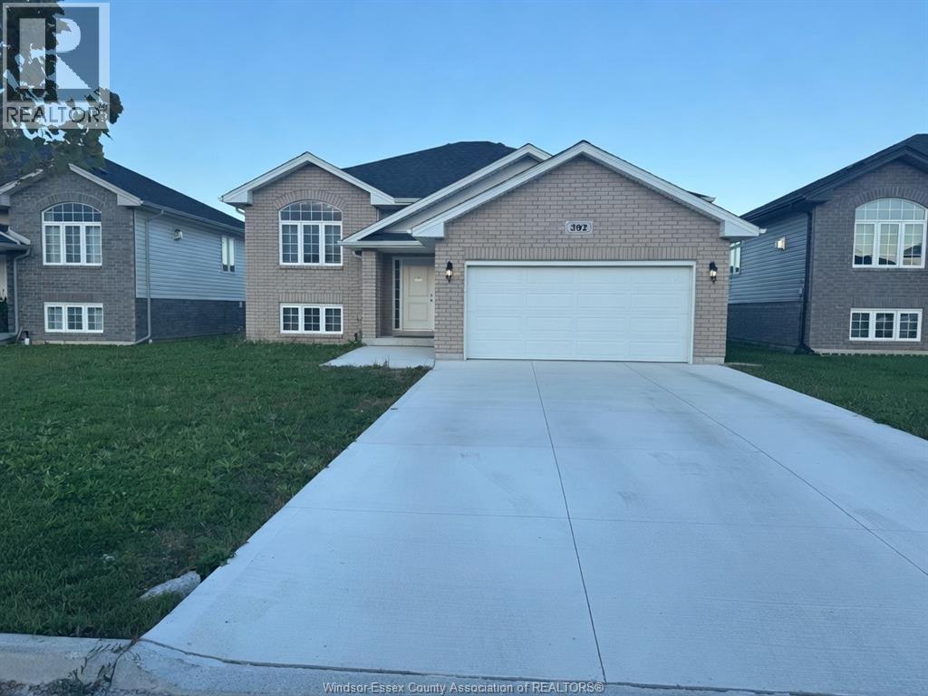 392 HEMLOCK LANE Unit# UPPER, Lakeshore, Ontario