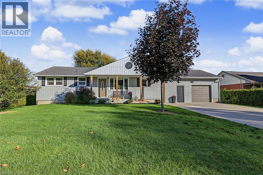 4 Fairview Street, Tillsonburg, Ontario  N4G 1A1 - Photo 2 - 40870557