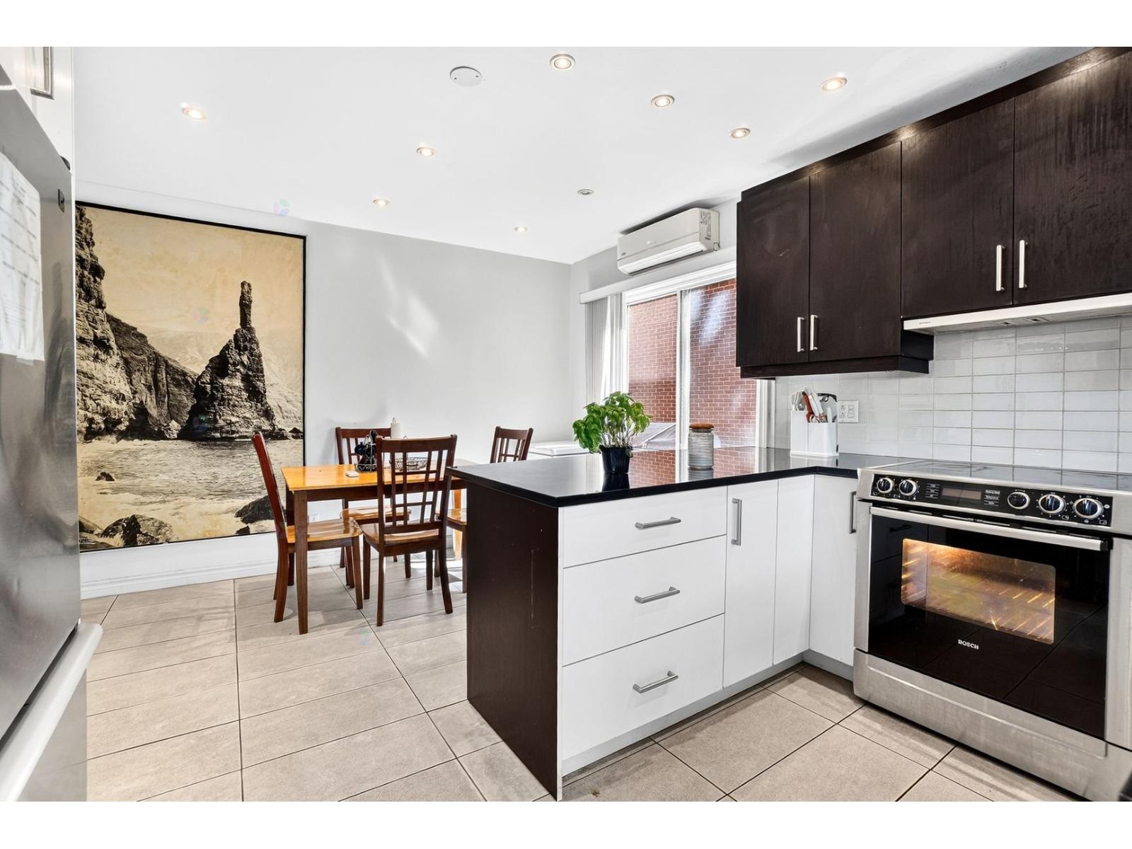 9160 Rue St-Urbain Montréal (Ahuntsic-Cartierville) Quebec Canada H2N1S7 4