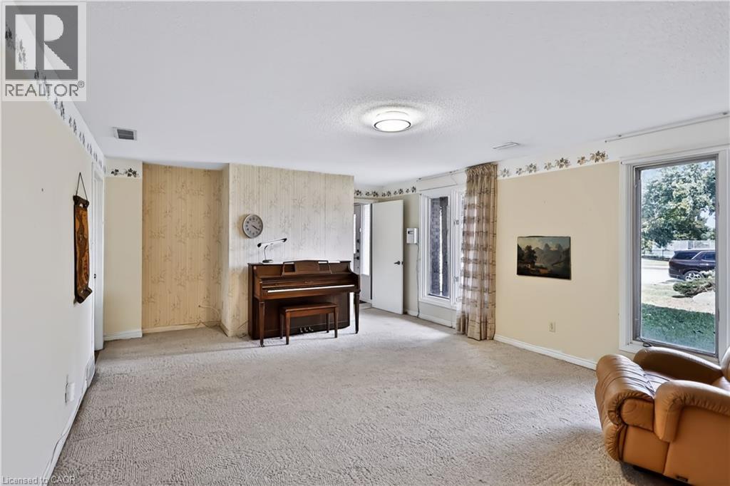 22 Oakridge Drive, Stoney Creek, Ontario  L8G 2T6 - Photo 33 - 40867832