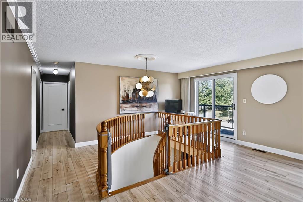 22 Oakridge Drive, Stoney Creek, Ontario  L8G 2T6 - Photo 9 - 40867832