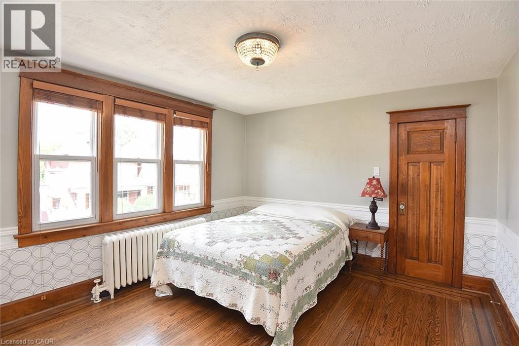 70 Kensington Avenue N, Hamilton, Ontario  L8L 7N9 - Photo 31 - 40869449