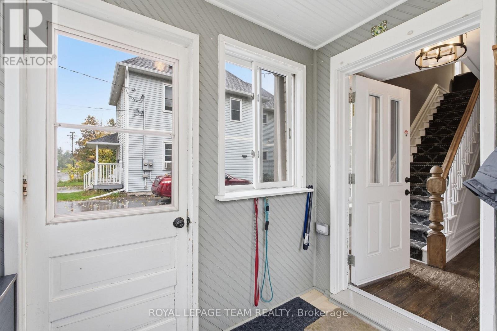 224 Reuben Crescent, North Grenville, Ontario  K0G 1J0 - Photo 3 - X13885562
