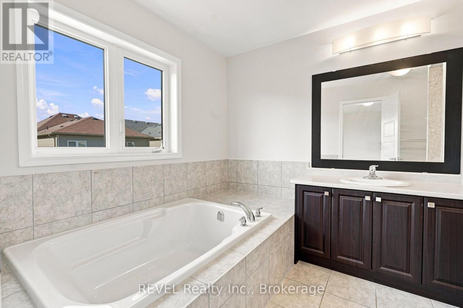 59 Alexandra Drive, Thorold, Ontario  L3B 0G3 - Photo 33 - X13885558