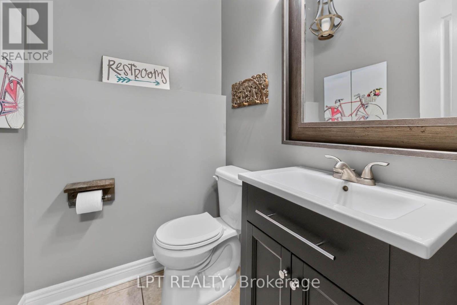 32 Primeau Avenue, Whitby, Ontario  L1M 2B7 - Photo 19 - E13885564