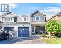 32 PRIMEAU AVENUE, Whitby, Ontario