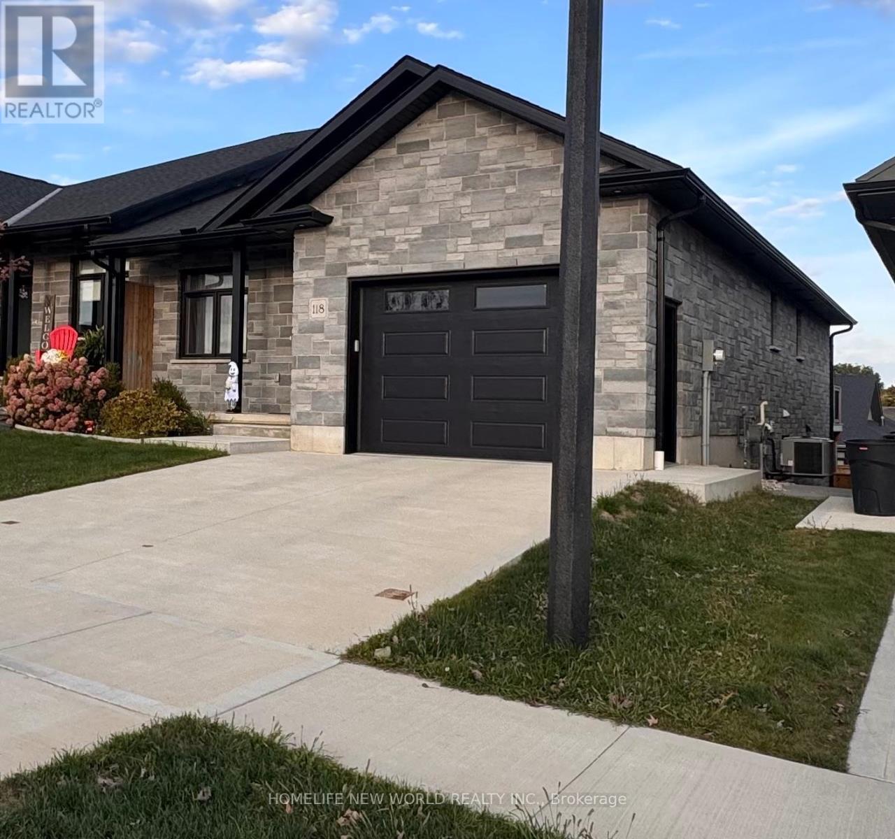 118 Devinwood Avenue, Brockton, Ontario  N0G 2V0 - Photo 4 - X13885556