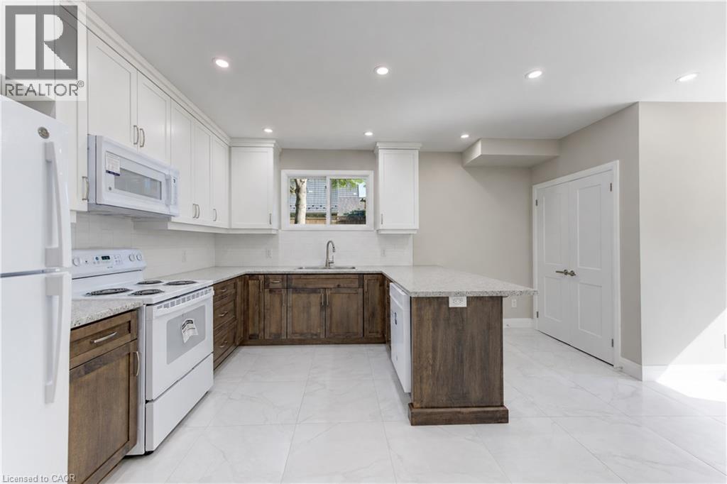 18 Miehm Place, Kitchener, Ontario  N2H 2K9 - Photo 14 - 40866626