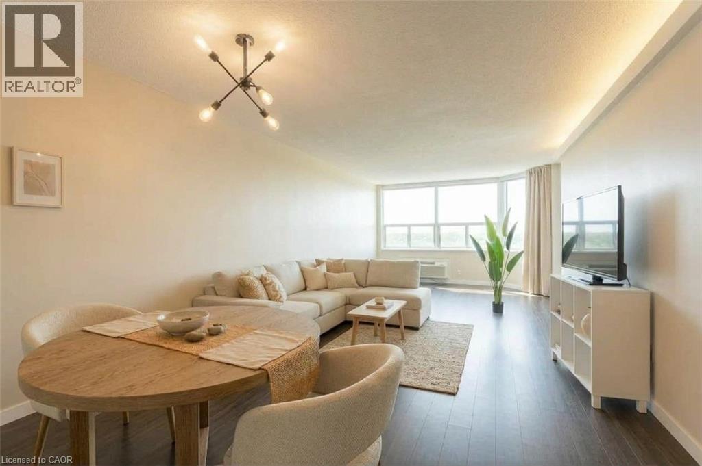 55 GREEN VALLEY Drive Unit# 1508, Kitchener, Ontario