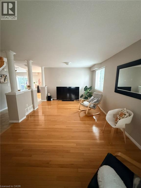 424 Newport Drive, Cambridge, Ontario  N3H 5S6 - Photo 6 - 40868166